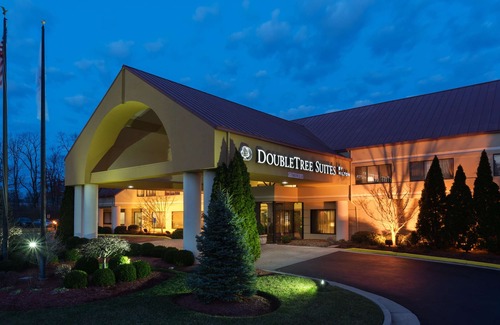 Sharonville Hotel | DoubleTree Suites by Hilton Cincinnati – Blue Ash