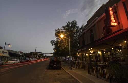 Cottonwood Hotel | The Tavern Hotel