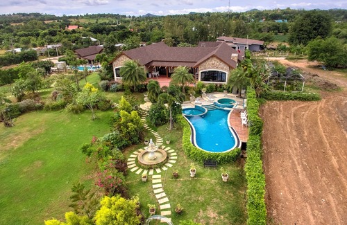 Khlong Muang Hotel | Chateau de Prim Khao Yai