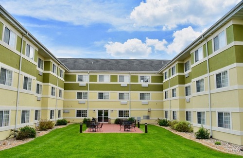 Cedar Rapids Hotel | Mainstay Suites Cedar Rapids