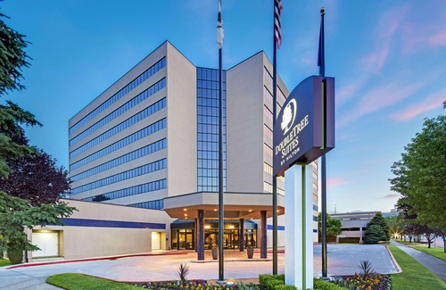 Downtown Salt Lake City Hotel | Doubletree Suites by Hilton Salt Lake City