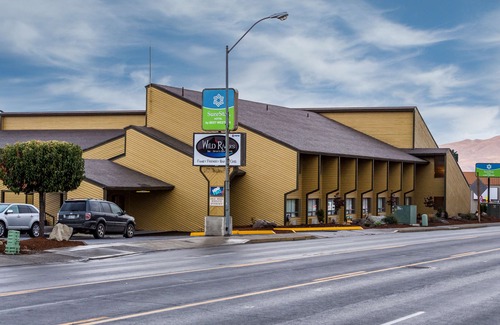 East Wenatchee Hotel | SureStay Hotel by Best Western Wenatchee