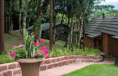 Mato Queimado Hotel | Pousada Sky Chales da Montanha