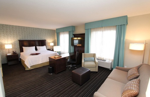 Terra Nova Hotel | Hampton Inn & Suites by Hilton St. John's Airport