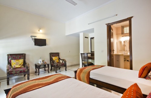 Hauz Khas Hotel | Prakash Kutir B&B