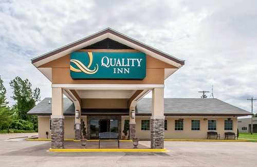 Cairo Hotel | Quality Inn Cairo I-57