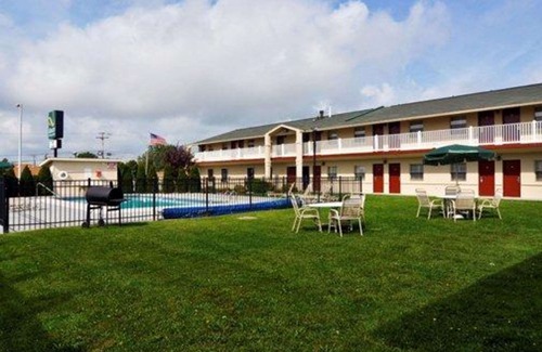 Big Rapids Hotel | Quality Inn & Suites Big Rapids