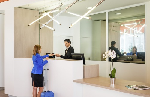 Quartier Vilmorin Hotel | Aparthotel Adagio access Paris Massy Gare TGV