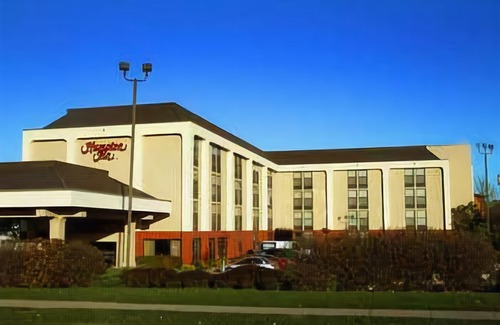 Greater South Side Hotel | Hampton Inn des Moines-Airport