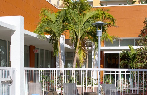 Downtown West Palm Beach Hotel | Residence Inn by Marriott West Palm Beach Downtown/Rosemary Square Area