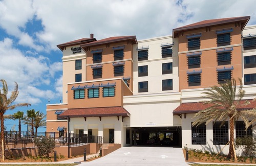 Bay Esplanade Hotel | Fairfield Inn & Suites by Marriott Clearwater Beach
