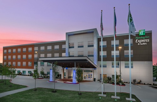 College Station Hotel | Holiday Inn Express & Suites Bryan, an Ihg Hotel