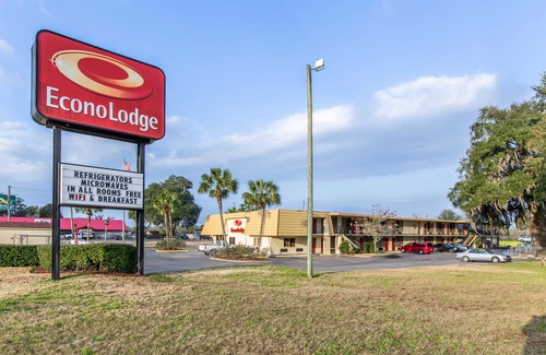 Boys Ranch Hotel | Econo Lodge Live Oak