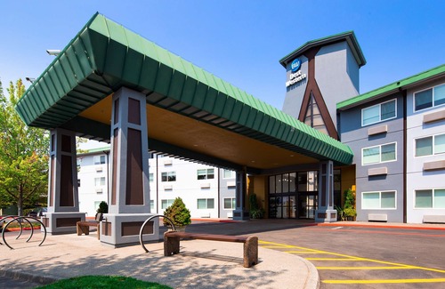 East Columbia Hotel | Best Western Inn at The Meadows
