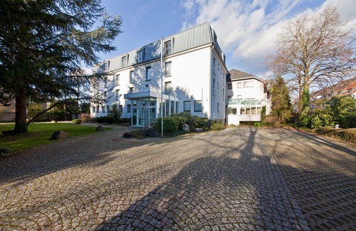 Brueck Hotel | Novum Hotel Silence Garden Köln Brück