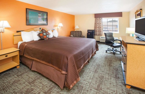 Alma Hotel | Days Inn by Wyndham Alma