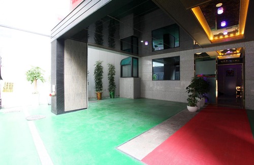 Yeongdeungpo-gu Hotel | Komodo Motel