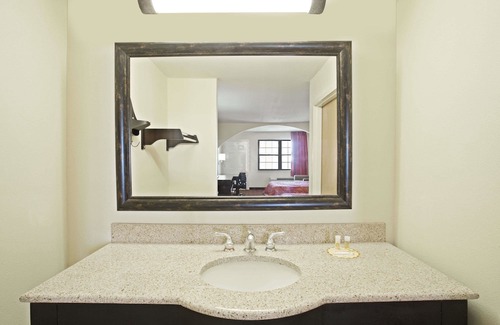 Hammond Hotel | Days Inn by Wyndham Hammond