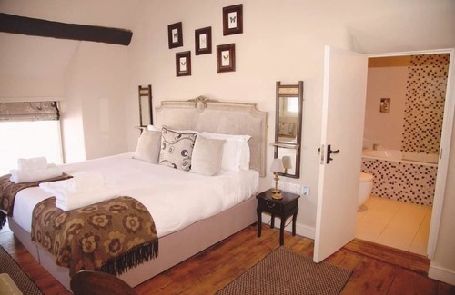 Somerton Hotel | The White Hart