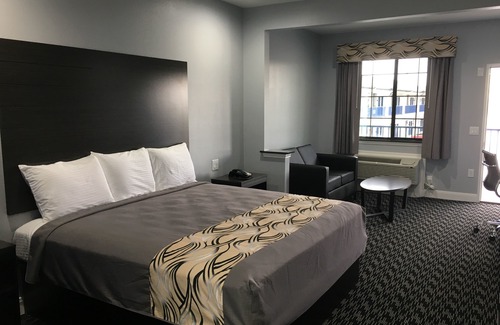US 290 Hotel | Platinum Inn and Suites