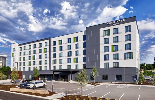 Woodbury Hotel | Courtyard by Marriott Minneapolis West