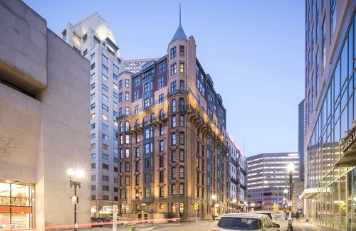 Prudential - St. Botolph Hotel | Courtyard Boston Copley Square