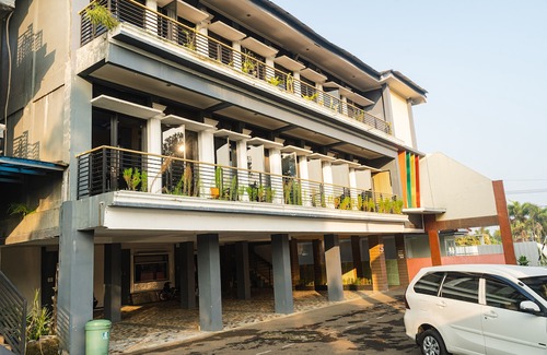 Megamendung Hotel | RedDoorz Plus @ CIbogo Puncak 3