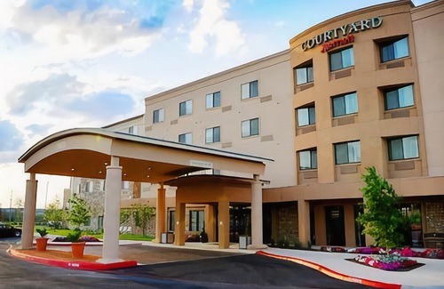 Far North Central Hotel | Courtyard by Marriott San Antonio North Stone Oak at Legacy