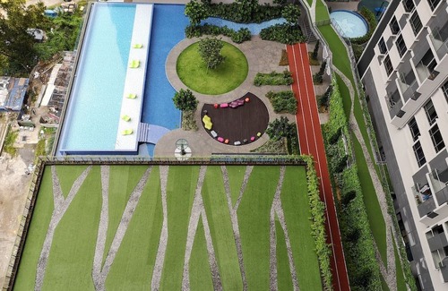 Kampung Pasir Hotel | Petalz Residence Luxury Resort-Style Condominium