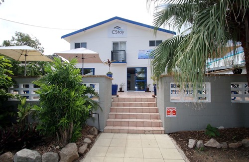 Picnic Bay Hotel | Cstay