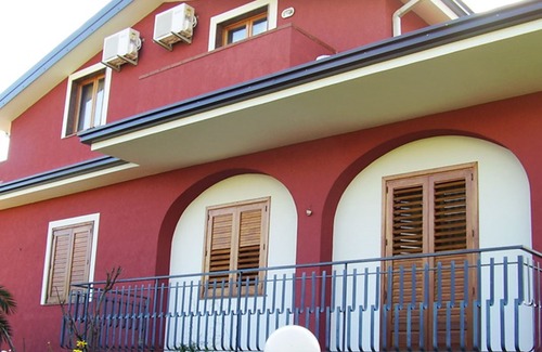 Aci Sant'Antonio Hotel | B&B Casalotto Inn