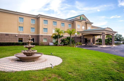 Cocoa Hotel | Holiday Inn Express Hotel & Suites Cocoa, an Ihg Hotel