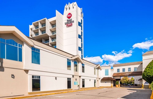 Dilworth Mountain Estates Hotel | Best Western Plus Kelowna Hotel & Suites
