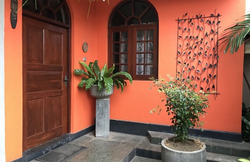 Nugegoda Hotel | Breeze of Paradise