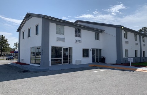 Havelock Hotel | Econo Lodge Cherry Point