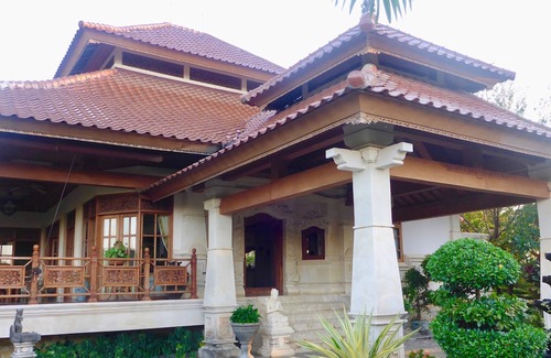 Rangdu Hotel | Gunung Paradis Retreat