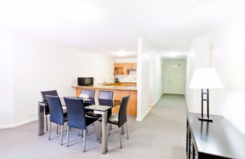 Newcastle Hotel | Nautilos on the Harbour