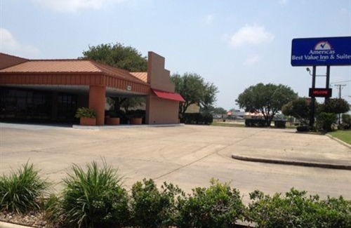Victoria Hotel | Americas Best Value Inn and Suites Victoria