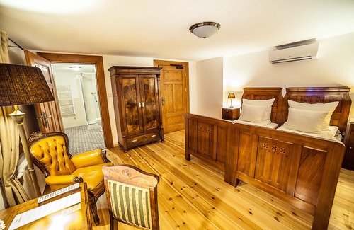 Bogatynia Hotel | Pensjonat Dom Zegarmistrza