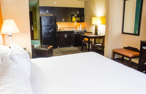 Havelock Hotel | Holiday Inn Express & Suites Havelock Northwest New Bern, an Ihg Hotel