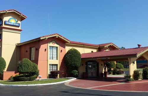 Little Rock Medical District Hotel | Days Inn by Wyndham Little Rock/Medical Center