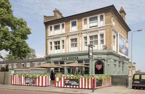 Shaftesbury Hotel | PubLove @ the Crown, Battersea