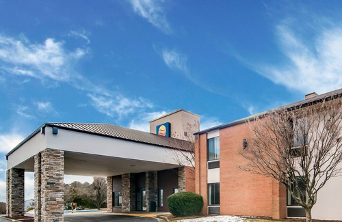 Rocky Mount Hotel | Baymont by Wyndham Rocky Mount