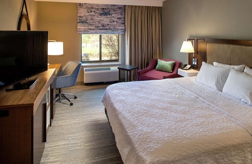 Binghamton Hotel | Hampton Inn & Suites Binghamton/Vestal