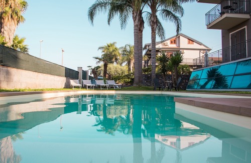 Aci Sant'Antonio Hotel | Antichi Ricordi