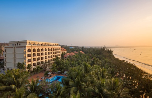 Central Mui Ne Beach Hotel | Sunny Beach Resort & Spa