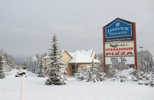 Hinton Hotel | Lakeview Inns & Suites - Hinton
