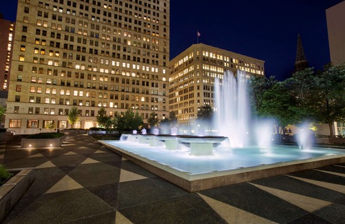 Downtown Pittsburgh Hotel | Embassy Suites Pittsburgh-Downtown
