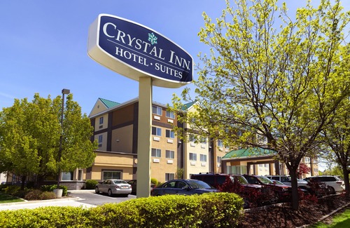 Murray Hotel | Crystal Inn Hotel & Suites - Midvalley Murray