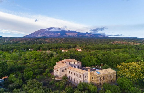 Biancavilla Hotel | Bosco Ciancio